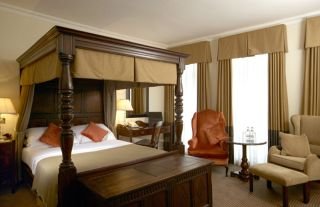 Hotel Mercure Castle