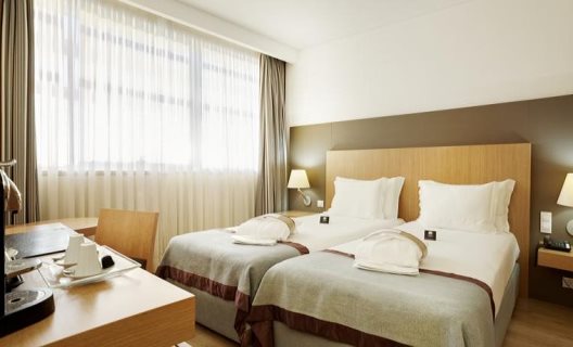 Hotel Mercure Lisboa Almada