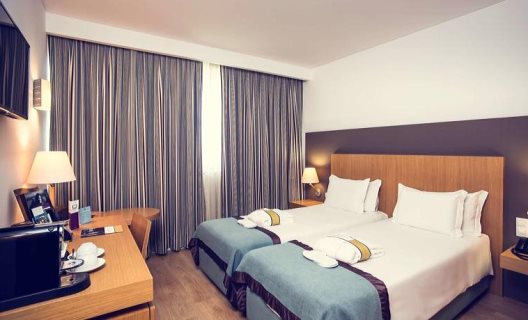 Hotel Mercure Lisboa Almada