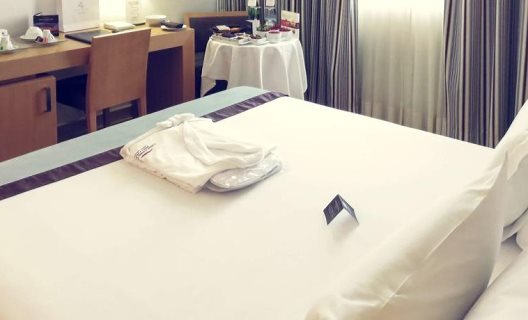 Hotel Mercure Lisboa Almada