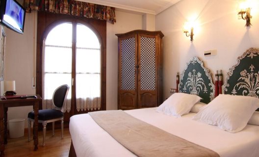 Hotel Merindad De Olite