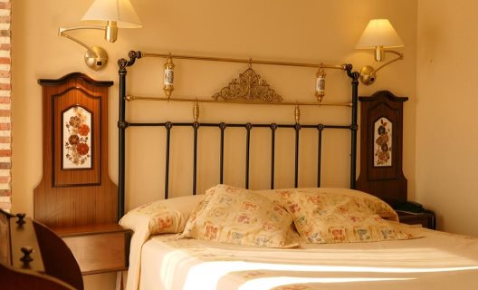 Hotel Mesón Del Cid