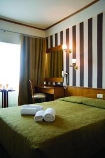 Hotel Metropolitan Skg