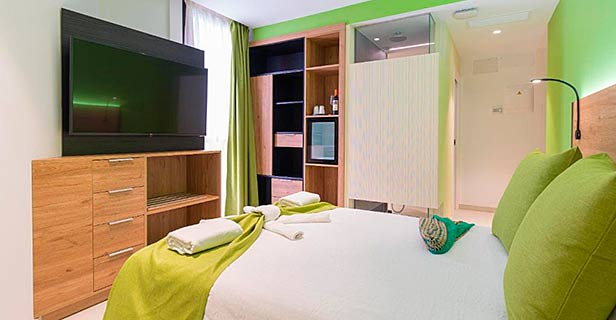 Hotel Mg Poniente