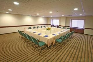 Hotel Microtel Inn & Suites By Us Consulate