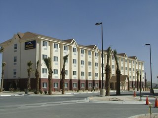 Hotel Microtel Inn & Suites By Us Consulate