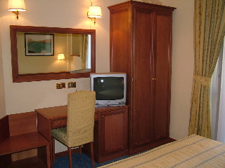 Hotel Midi