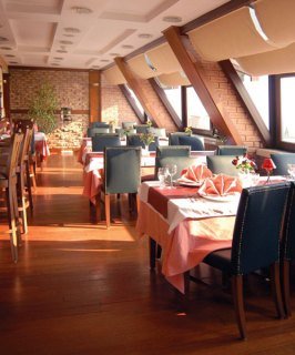 Hotel Mina