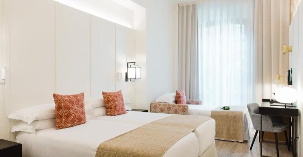 Hotel Molina Lario