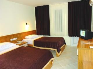 Hotel Monart City