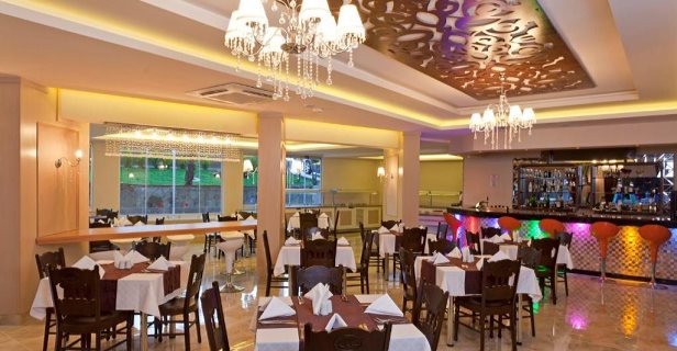 Hotel Monart City