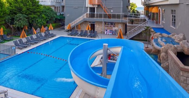 Hotel Monart City
