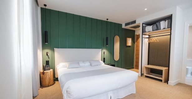 Hotel Mondragon