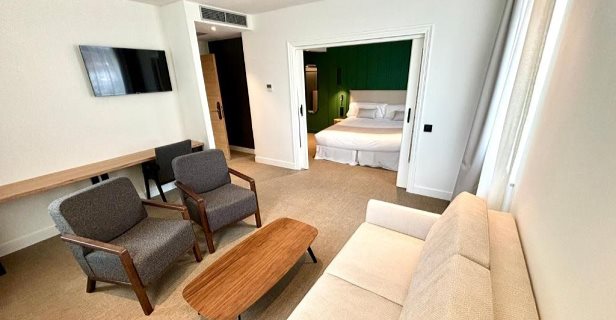 Hotel Mondragon
