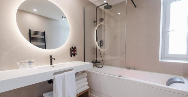 Hotel Mondragon