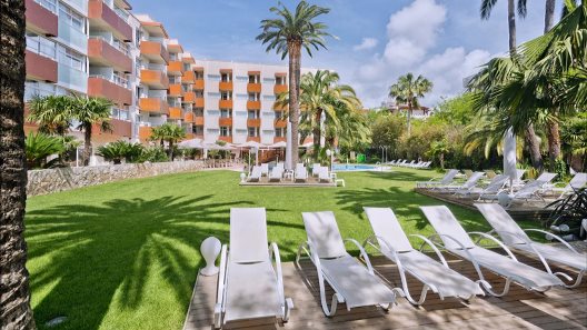 Hotel Mónica