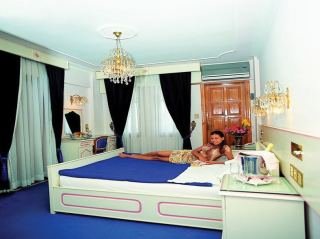 Hotel Montana Beach Club