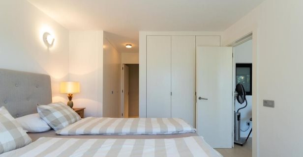 Hotel Monte Del Moro Seaside Suites