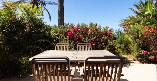 Hotel Monte Del Moro Seaside Suites