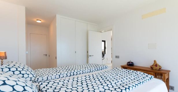 Hotel Monte Del Moro Seaside Suites