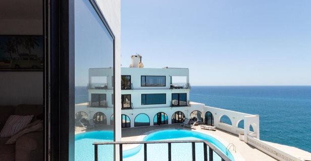 Hotel Monte Del Moro Seaside Suites