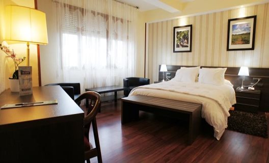 Hotel Montermoso