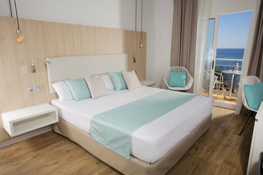 Hotel Monterrey Roses By Pierre Vacances