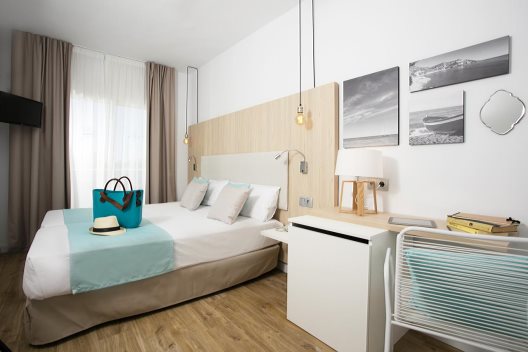 Hotel Monterrey Roses By Pierre Vacances