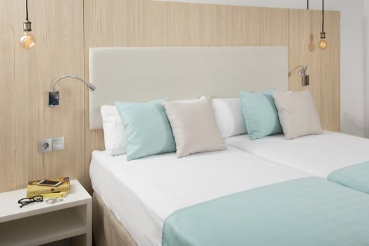 Hotel Monterrey Roses By Pierre Vacances