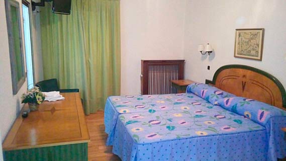 Hotel Montes Blancos