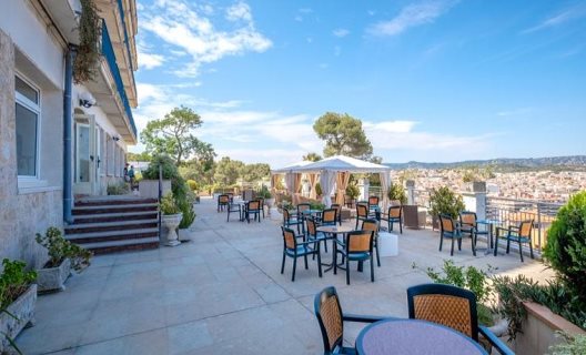 Hotel Montjoi