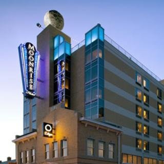 Hotel Moonrise