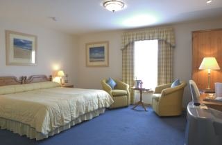 Hotel Moorings