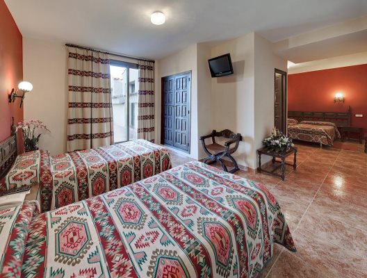 Hotel Mora