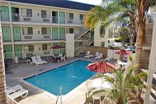 Hotel Motel 6 Buena Park Knotts Berry Farm