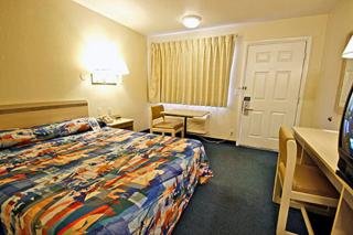 Hotel Motel 6-charleston