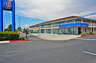 Hotel Motel 6 Medford North