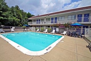 Hotel Motel 6 Richmond Airport