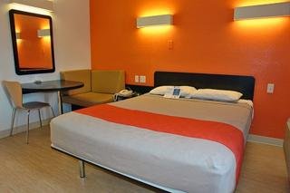Hotel Motel 6-san Marcos