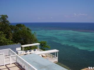 Hotel Moxon Beach