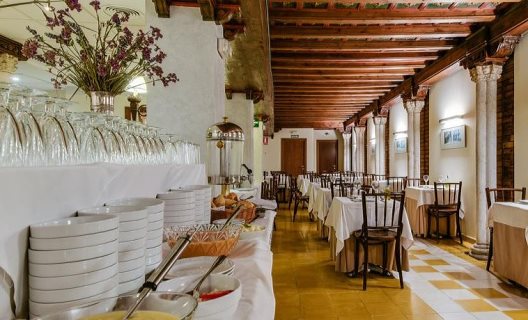 Hotel Murillo