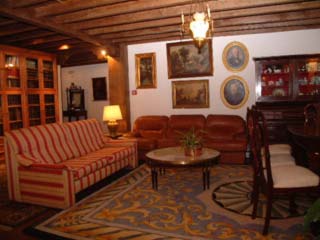 Hotel Museo Santillana