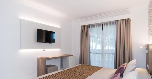 Hotel Na Taconera