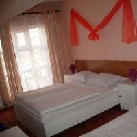 Hotel Nas Dom