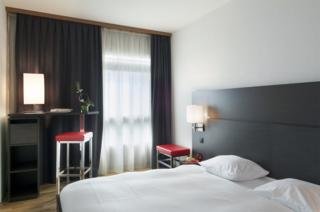 Hotel Nash Airport