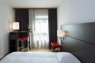 Hotel Nash Airport