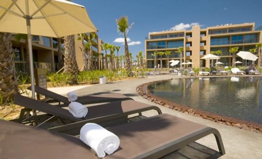 Hotel Nau Salgados Palm Village