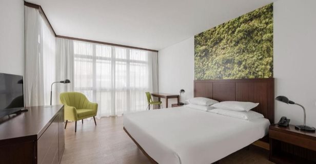 Hotel Neat Avenida