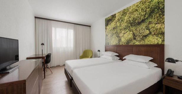 Hotel Neat Avenida