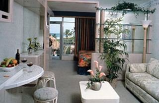 Hotel Newport Beachside & Resort